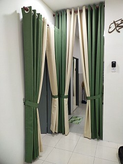 Ruangan antara dapur dan ruang tamu